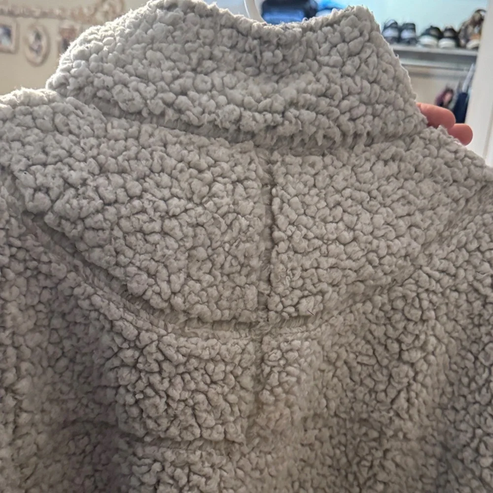Dylan Light Gray Sherpa Fleece Pullover - Picture 6 of 6